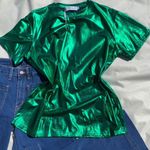 Boutique NWOT Metallic shiny short sleeve top size M Photo 3