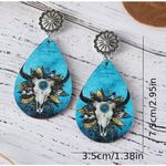 Handmade Wooden double‎ sided western style retro bullhead waterdrop dangle earrings Photo 2