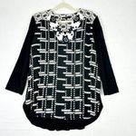 John Mark  Embroidered Blouse Top Womens Large V-Neck 3/4 Sleeve Boho Black White Photo 0