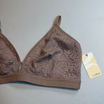 LIVELY Lace Bra NWT Orchid Seamless Triangle Comfort Adjustable Straps Size 3 Tan Photo 4