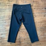 Zyia black cropped 6-8 athletic high impact workout leggings Photo 2