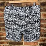 Mario Serrani  Italy Black & White Comfort Bermuda Stretch Shorts Women's Size 14 Photo 3