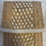 ELSIE…MADE IN THE BAHAMAS WHITE FAUX SKIN CLUTCH WITH STRAW DESIGN SNAP CLOSURE Photo 4