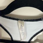 Lululemon Women’s Cool Racerback Black And White Size 4 EUC Photo 3