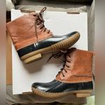 Women's Brown and Black Lace Photo 6