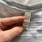 Women’s Bella Gray crew neck sweatshirt size medium Photo 4