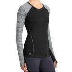 Athleta  Spotlight Top Long Sleeve Workout 🌵🦎 Photo 3