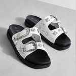 Western Buckle Detail Double Strap
Sandals Black Size 7 Photo 2