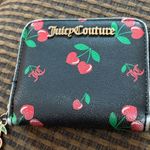 Juicy Couture black cherry print  wallet Photo 0