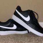 Nike Air Force 1 Photo 1