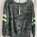 Sundry ‎ for Evereve Womens Small Camo Pullover Sweater NEW Streetwear Bright Photo 0