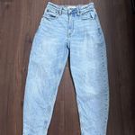 Abercrombie & Fitch High Rise 80s Mom Jean Photo 0