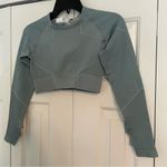 AYBL NWT  Reflex Seamless Long Sleeve Crop Active Workout Top Teal Sz Small Photo 5