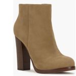 Vince Camuto  Tan Leather Ankle Boots
Boots(Size 6.5M) Photo 1