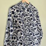Duluth Trading Co Wrinklefighter Floral Button Up Shirt Blue White Medium Photo 5