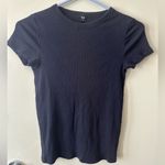 Uniqlo Women's Dark Gray Ribbed Short Sleeve Top Photo 0