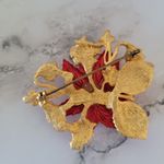 Vintage KC Stamped Gold Red Flower Plant Pin Poinsettia Costume Jewelry Photo 3