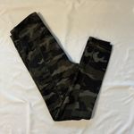 Athleta  Ultimate 7/8 Tight Green Camo Leggings Size XS Gym Active Stash Pocket Photo 7