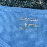 Columbia  Blue Ruched Long Sleeve Blouse V Neck 1/4 Button Light SZ S Petite Y2K Photo 11