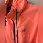 New Balance Windbreaker/Jacket SZ Large Photo 2