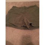 Mountain Lake  Women’s Shorts Green Cotton Pockets Walking Casual Size 12 Photo 0
