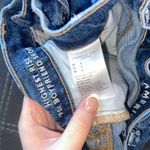 American Eagle Outfitters Boyfriend Shorts 90s High-Rise Photo 2