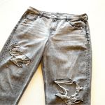 American Eagle 90’s Ripped Curvy Straight Jeans Photo 4