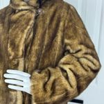 Pamela Mccoy faux fur size Small women's dark brown color coat Photo 5