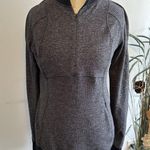Lululemon Women's Size 10 Base Runner 1/2 Zip Pullover Coco‎ Pique Black White Photo 0