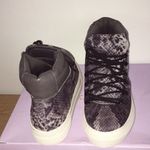 Madden Girl New Womens Beezy Boot Sneakers Snake 6 Photo 3