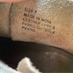 Very Volatile  Women’s Size 7 Aldworth Ankle Bootie Boots Suede Leather Sand Photo 5