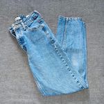 Guess  Vintage Mom Jeans Photo 2