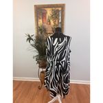 Dress Barn  Women’s Skirtdress Plus 20W Sleeveless Black & White Zebra Y2K Zipper Photo 3