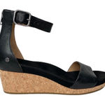 UGG  Zoe II Sandal Size 6 Photo 0