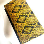 Tribal print and black small clutch black with tassel on the zipper snap closure Photo 0