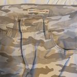 Levi's New Levi’s Camo Jeggings Photo 3