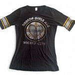 Boston Girls Are Wicked Cute Black & Yellow Graphic Tee Size Medium Photo 0
