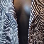 Chaus Black White Geometric Print Short Sleeve Cropped Blazer Jacket Size 6 Photo 1