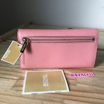 Michael Kors Wallet Photo 1