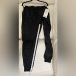 Lululemon NWT Dance Studio Joggers Relaxed Fit MR Cargo Pants Size S Black Photo 9
