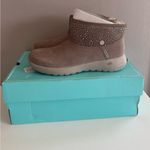 Skechers NEW IN BOX Slip-ins Martha Stewart On-the-go-joy Boots Size 6 Photo 1