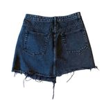 Gianni Bini  Asymmetrical Frayed Hem Denim Mini Skirt Size 27 NWOT 720G Photo 5