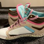 Pastry Shoe Collection Womens sz7.5 Pastry Fab Cookie hightop shoes Photo 3