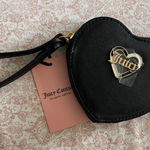 Juicy Couture New Black Love Mode Heart Zip Around Pouch Photo 0