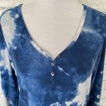International concepts INC women XL v-cut Longsleeve tie dye ribbed blouse blue & white Photo 2