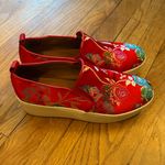 Golo Vivian Platform Silk Floral Shoes Size 9 red asian Photo 2