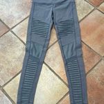 Alo Yoga MOTTO LEGGINGS SMALL Photo 0