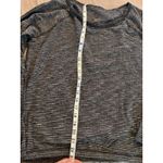 Lululemon  activewear top womens pullover black gray long sleeves Med Photo 2