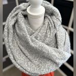 Unbranded Cozy Heather Gray Knit Infinity Wrap Scarf Photo 1