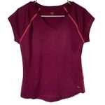 Everlast women's size medium cranberry short sleeve v-neck stretchy t-shirt Photo 5